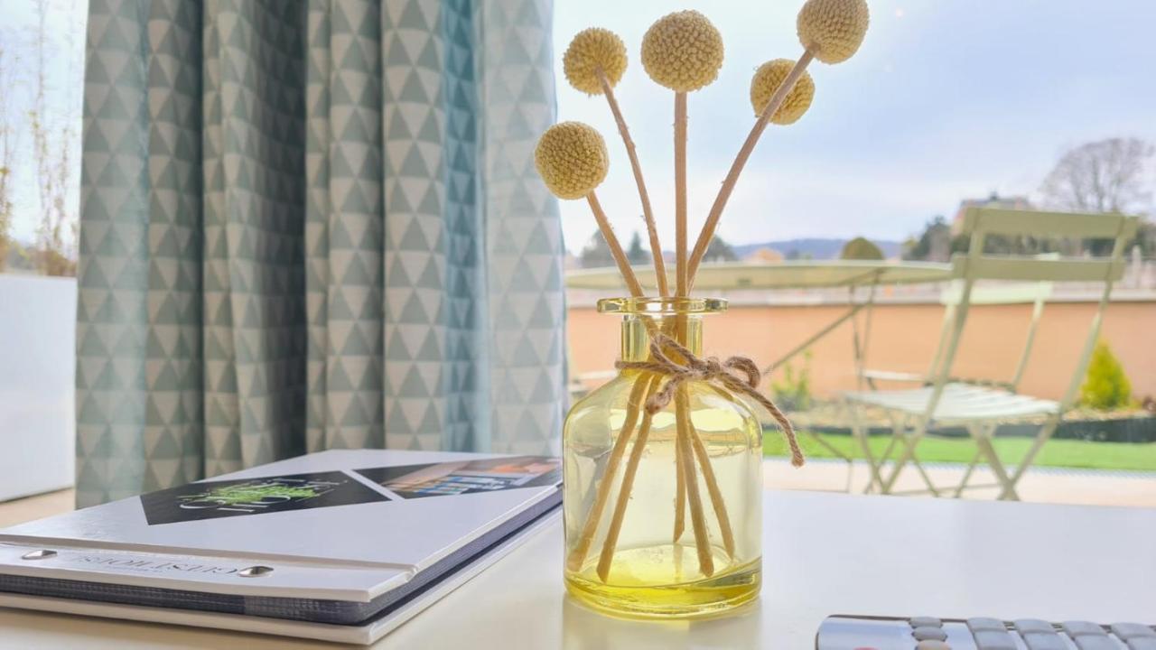 Le Maconnais Guest House Vinzelles Экстерьер фото